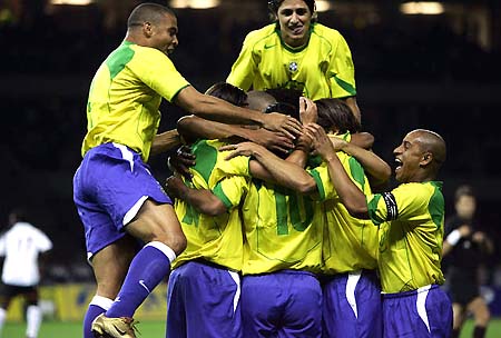 上给他足够 上给他足够