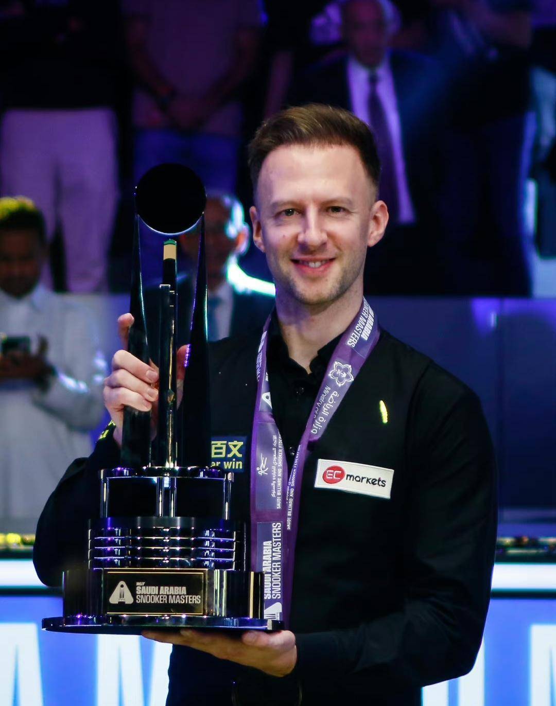 队处于劣势 队处于劣势