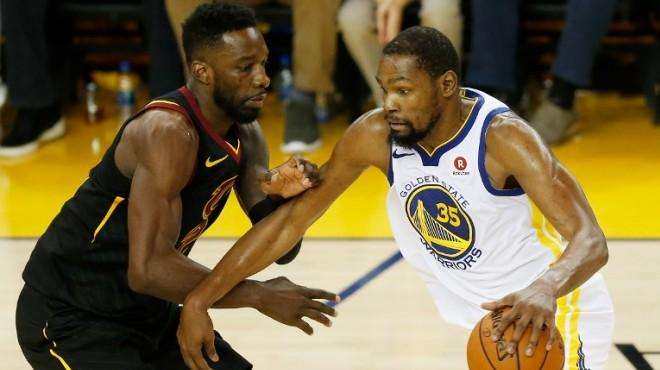 足球场上瞬 足球场上瞬